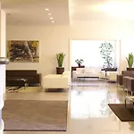 Victoria 4*