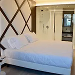 Victoria Hotel 4*