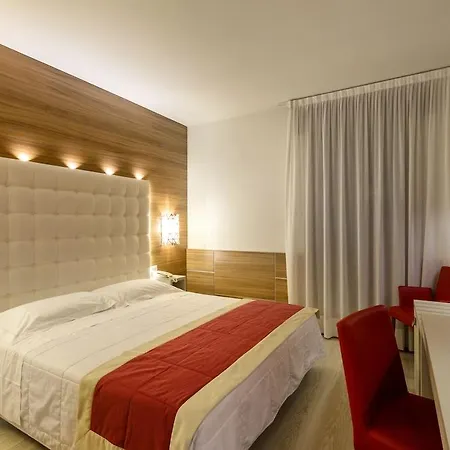 Victoria 4*