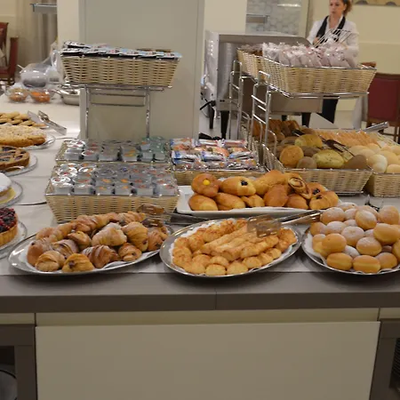 Victoria فندق فيتشنزا