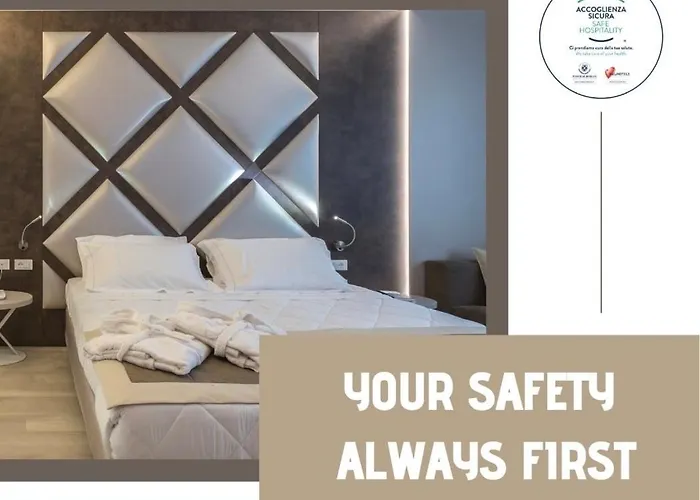 Victoria Hotel 4*
